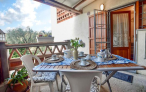 2 Bedroom Beautiful Home In Massarosa